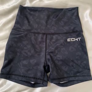 Cheetah ECHT workout shorts